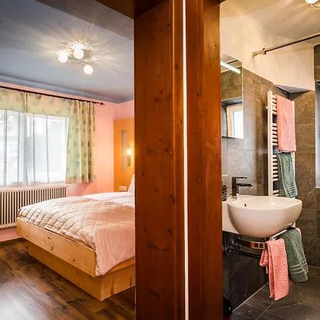 Apartmán Mein Kraftplatz - Panoramablick Und Freiraum Auf 120qm Fuer Bis Zu 6 Personen Ehrwald